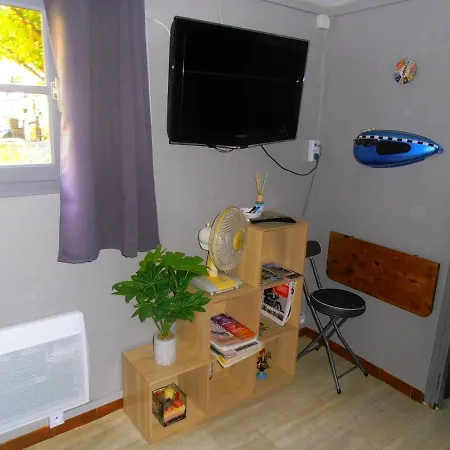 Le Repaire Relais Motard Chambre D Hotes アパート リムー