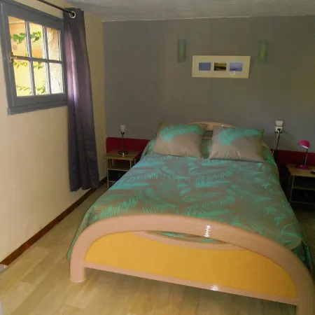 Le Repaire Relais Motard Chambre D Hotes * リムー
